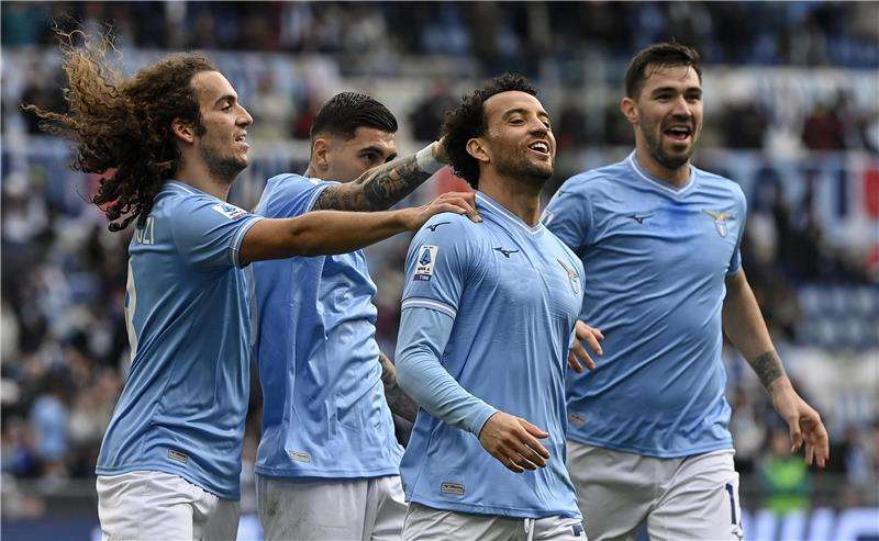 لاعبو لاتسيو