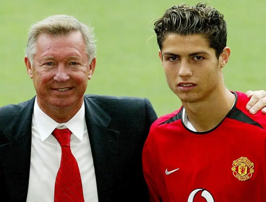?i=news2%2f368726-august-13-2003-new-united-signing-and-cristiano-ronaldo-with-ferguson