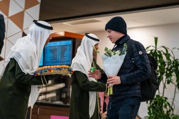 من وصول البعثة
