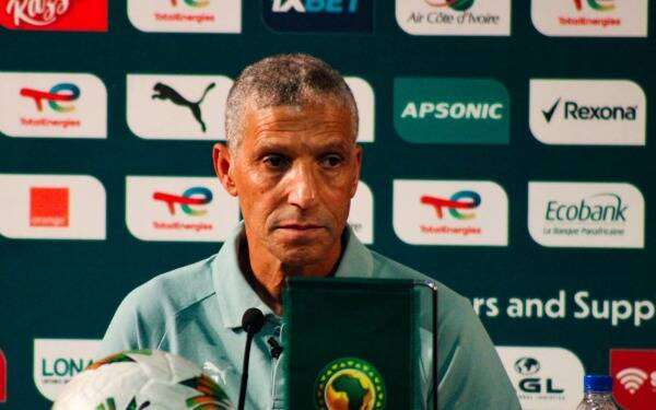 كريس هيوتون