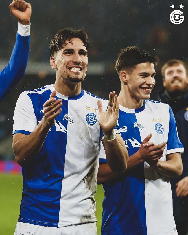 لاعبو جراسهوبرز