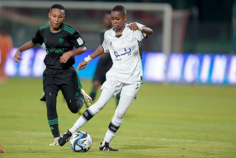 من لقاء الأهلي والشباب بالأسبوع الأول