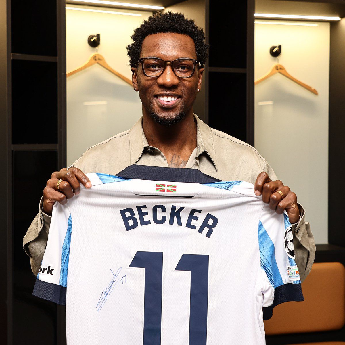 شيرالدو بيكر