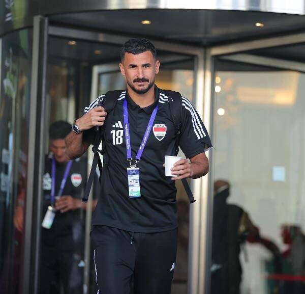 من وصول لاعبي العراق لملعب المباراة