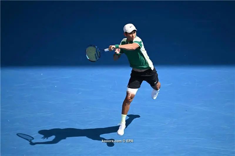 ?i=epa%2ftennis%2f2024-01%2f2024-01-20-11091241_epa