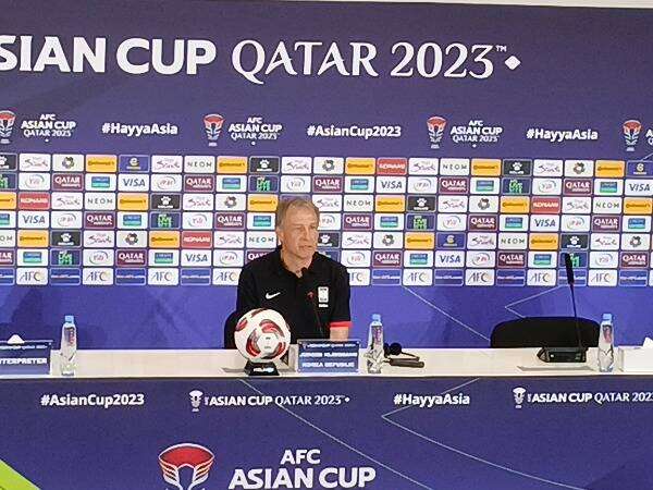 من الموتمر الصحفي