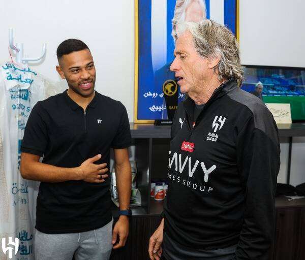 رينان لودي مع خيسوس