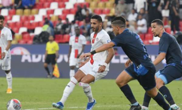 جانب من إحدى مباريات الدوري الإماراتي