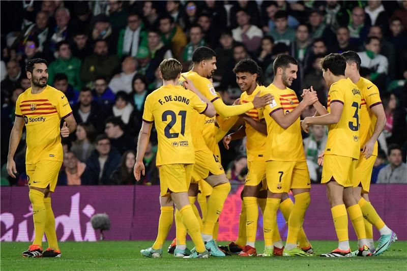 لاعبو برشلونة