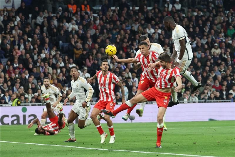 من مباراة ريال مدريد وألميريا