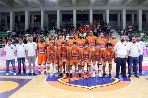 لاعبو هومنتمن