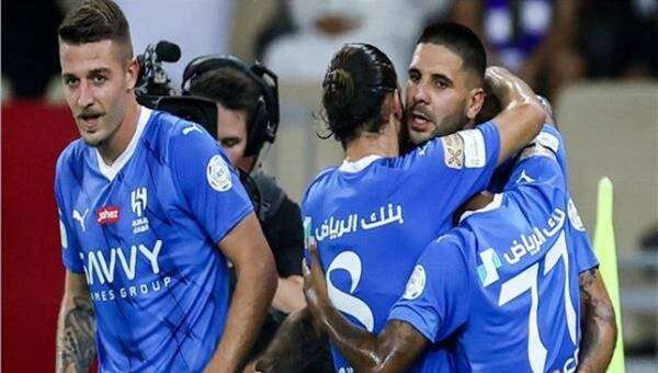 لاعبو الهلال