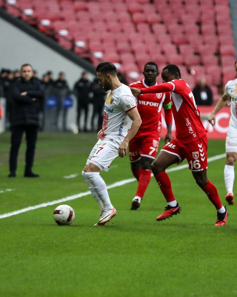 من المواجهة