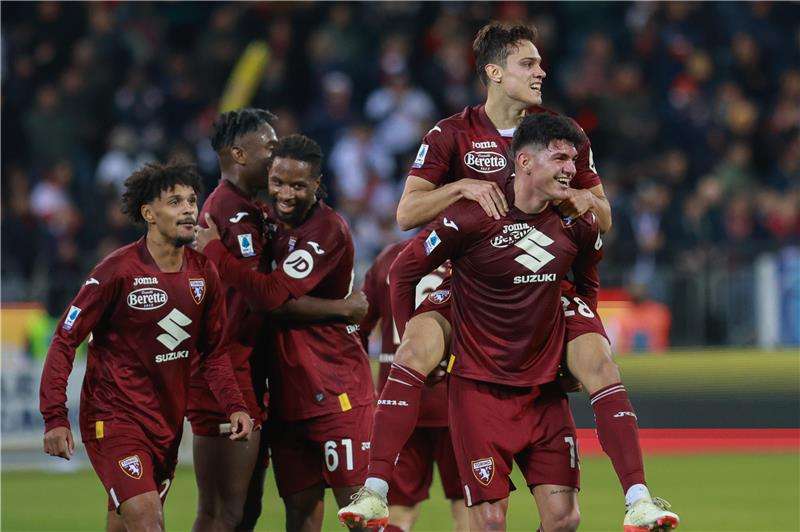 فرحة لاعبي تورينو