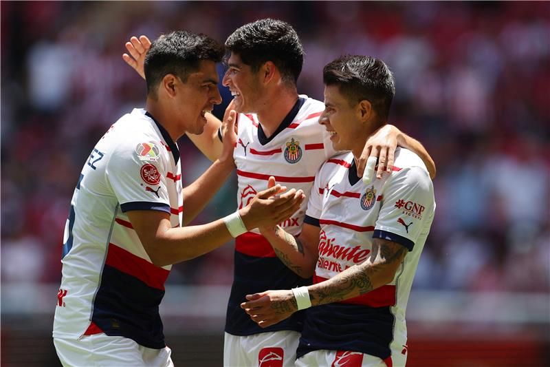 لاعبو تشيفاس دي جوادالاخارا