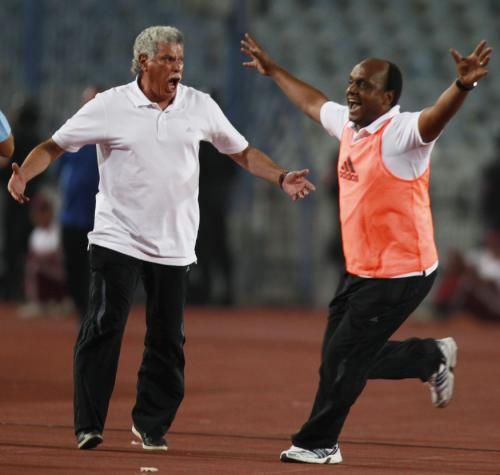 حسن شحاتة أثناء لقاء الزمالك وحرس الحدود في الكأس