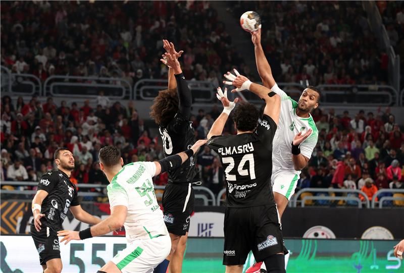 من لقاء مصر والجزائر