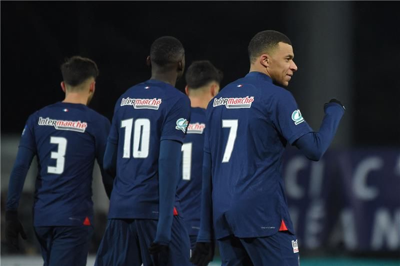 لاعبو باريس سان جيرمان