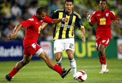 مشاركة جمال عليوي بالدوري الاوربي