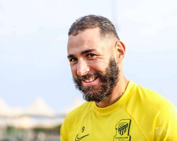 كريم بنزيما