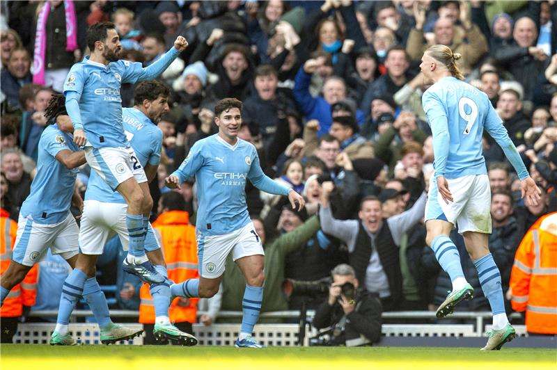 لاعبو مانشستر سيتي