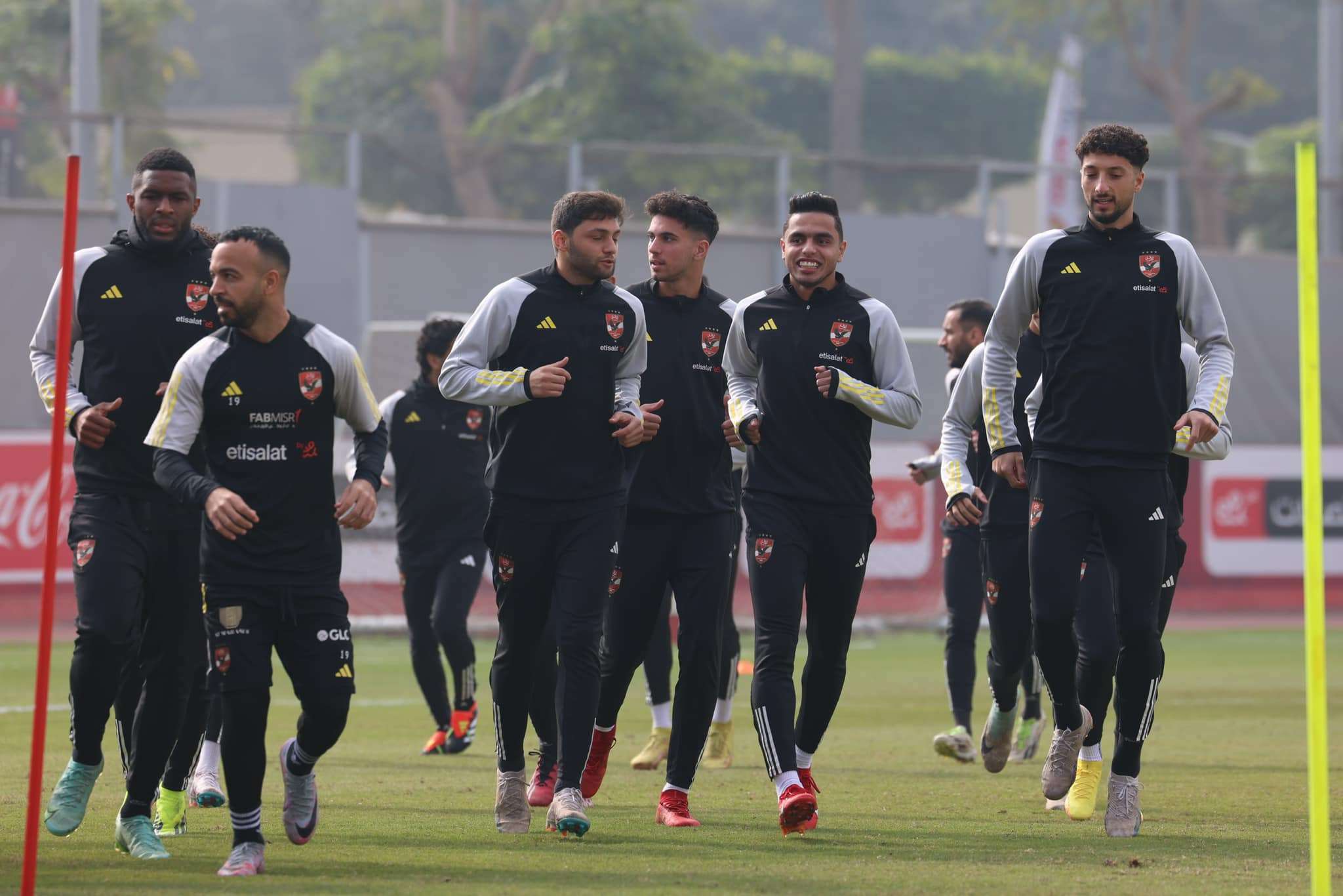 وسام أبو علي (يمين)