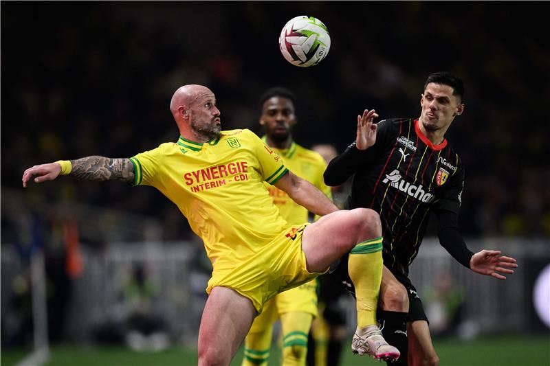 من المواجهة