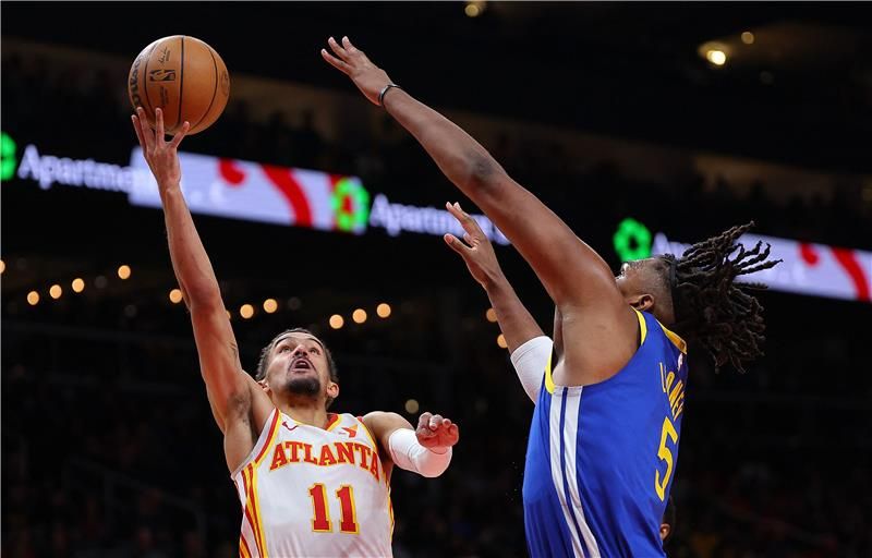 من مباراة أتلانتا هوكس وجولدن ستيت واريورز