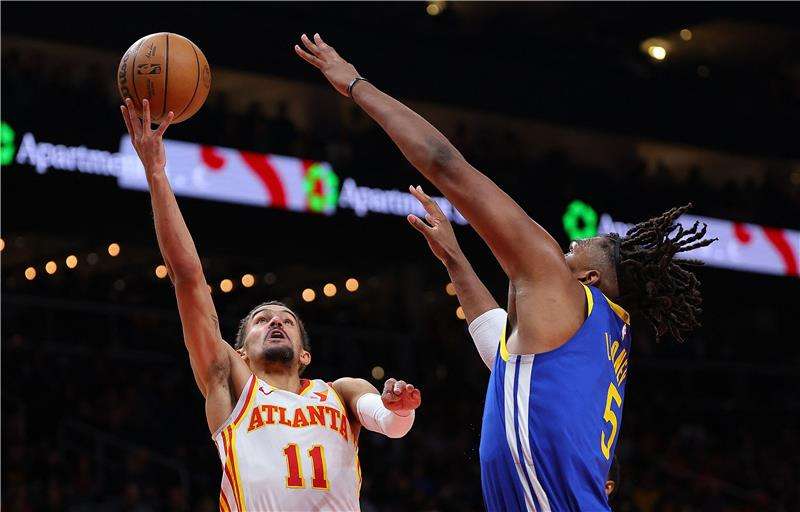 من مباراة أتلانتا هوكس وجولدن ستيت واريورز