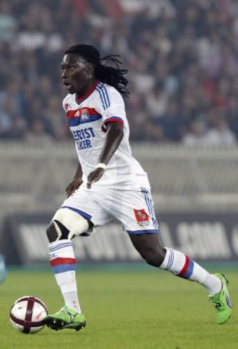 بافتيمبي جوميز مهاجم اولمبيك ليون 