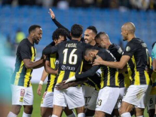 لاعبو الاتحاد