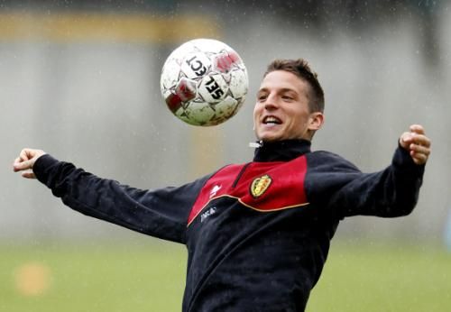  البلجيكى دريس ميرتنز لاعب ايندهوفن 