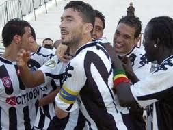 لاعبو الصفاقسي يحتفلون بالفوز