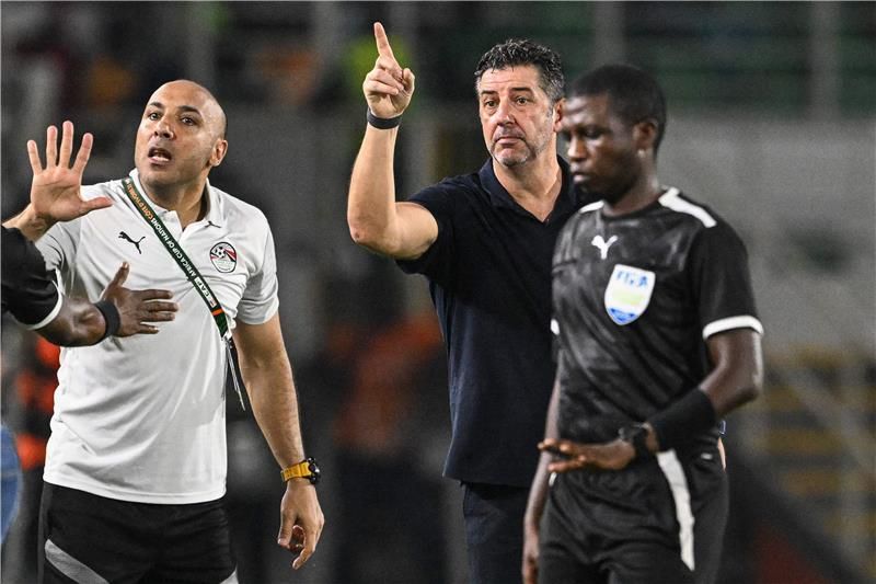 أيمن عبد العزيز مع روي فيتوريا