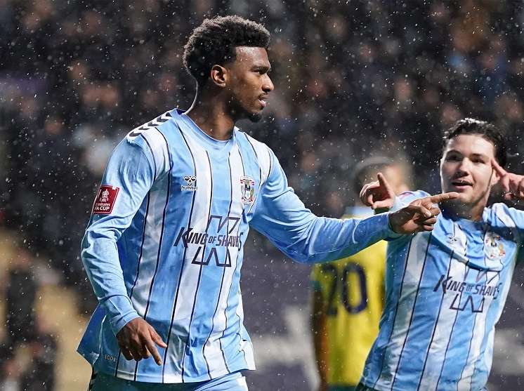 من فوز كوفنتري سيتي على شيفيلد وينزداي