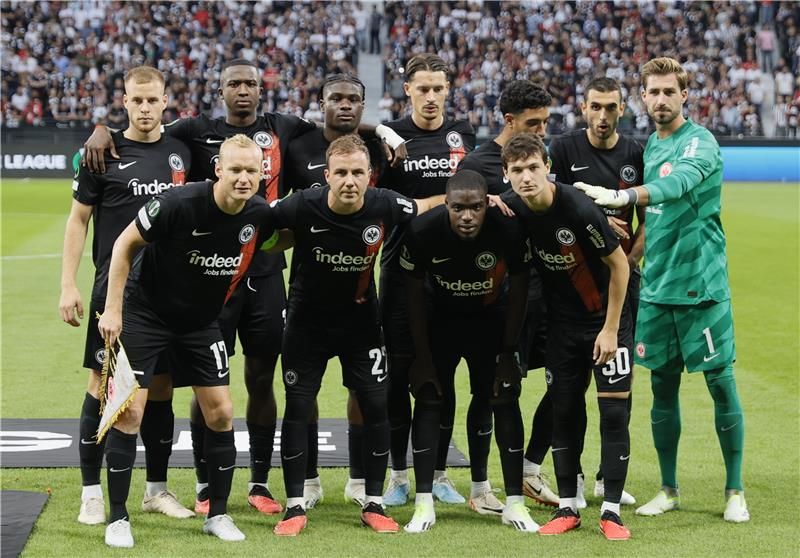 لاعبو آينتراخت فرانكفورت