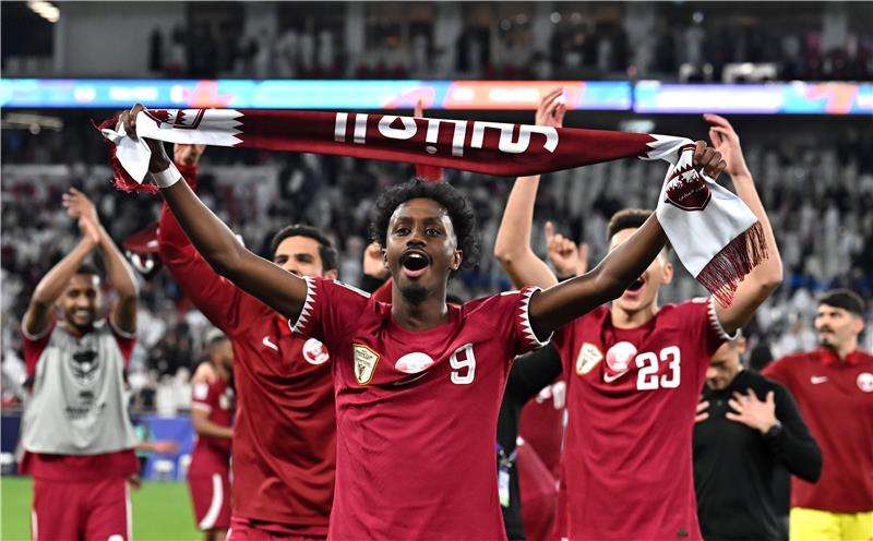 لاعبو منتخب قطر