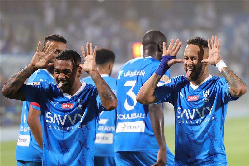 لاعبو الهلال