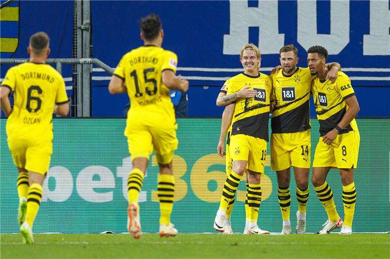 لاعبو دورتموند