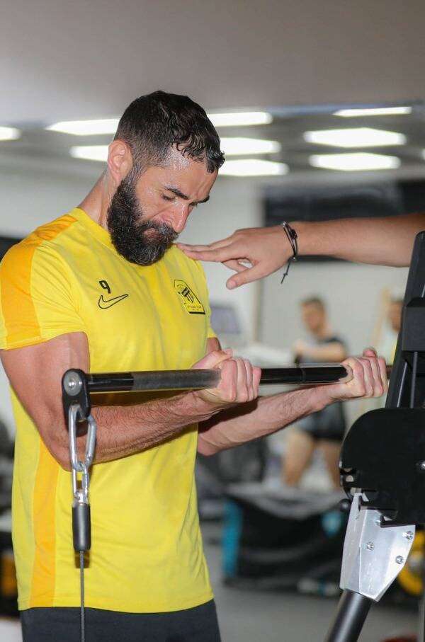 كريم بنزيما