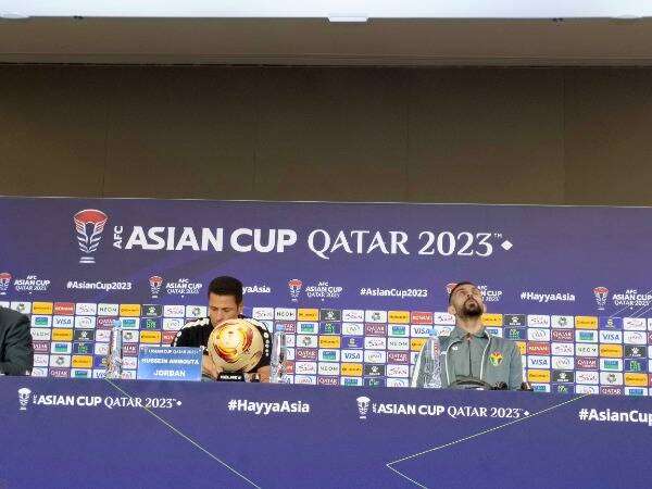 من الموتمر الصحفي