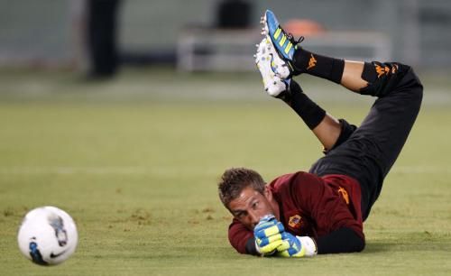 2011-08-25t183842z_01_asb530_rtridsp_3_soccer-champions_reuters