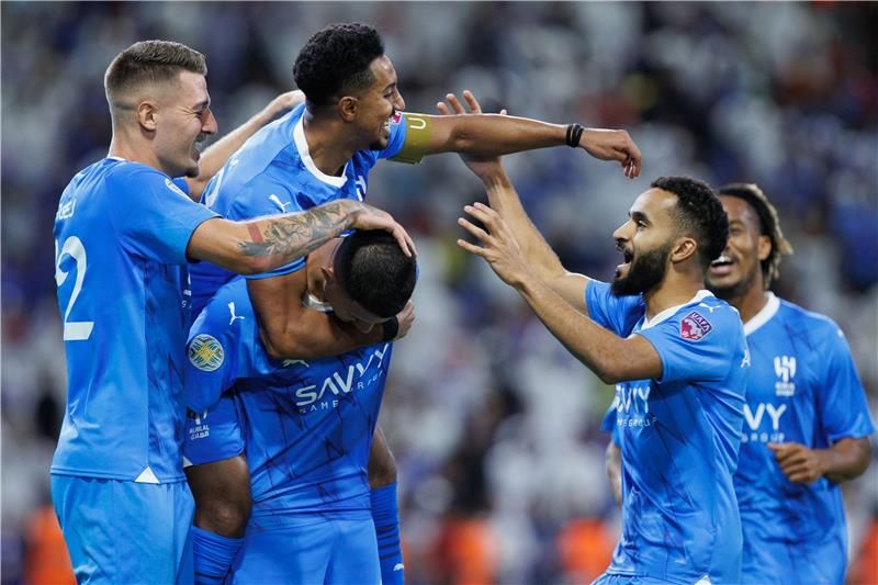 لاعبو الهلال