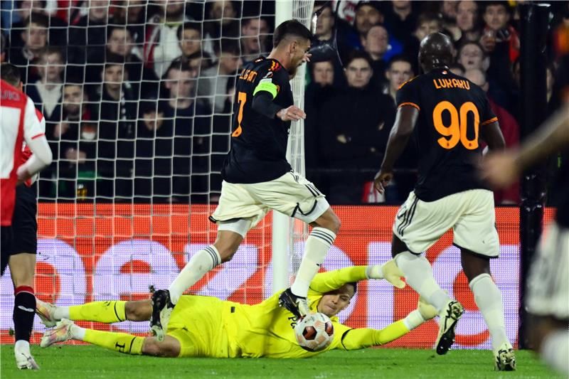 من لقاء روما وفينورد