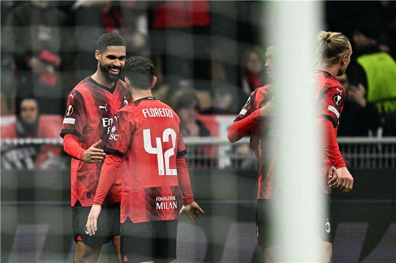 فرحة لاعبي ميلان