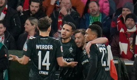 فرحة لاعبي فيردر بريمن