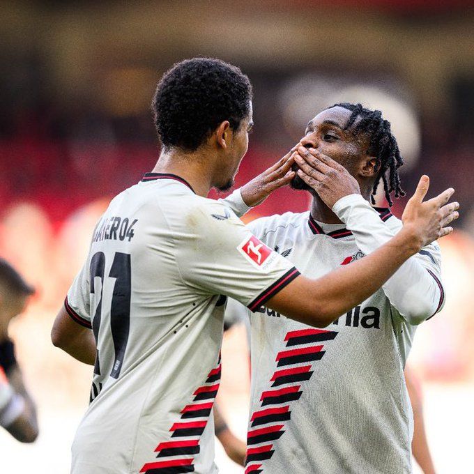 لاعبو باير ليفركوزن