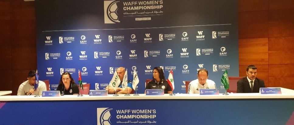 من المؤتمر الصحفي في جدة السعودية