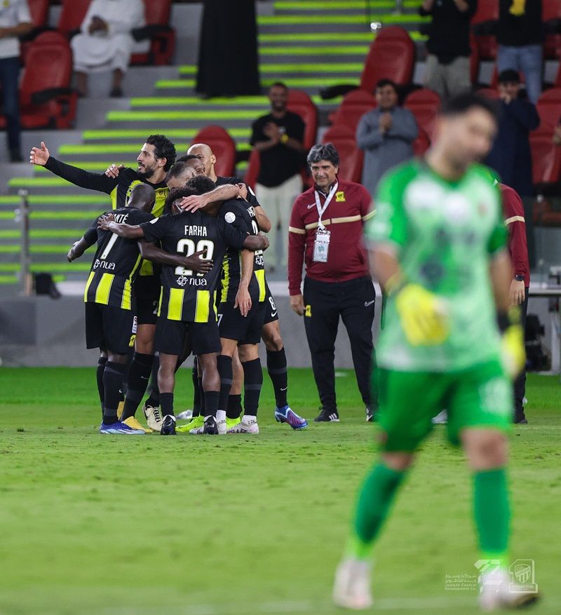 لاعبو اتحاد جدة