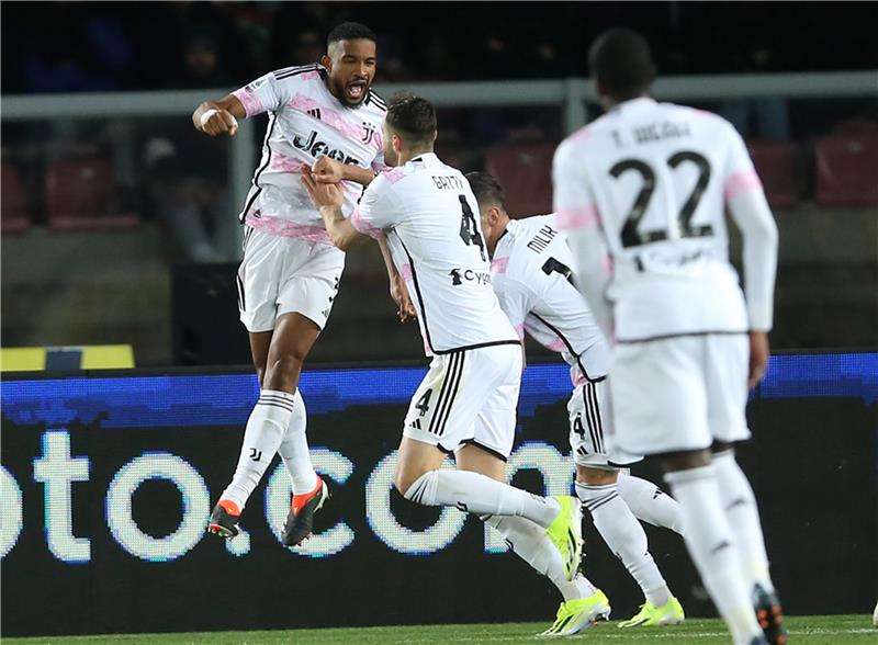 لاعبو يوفنتوس